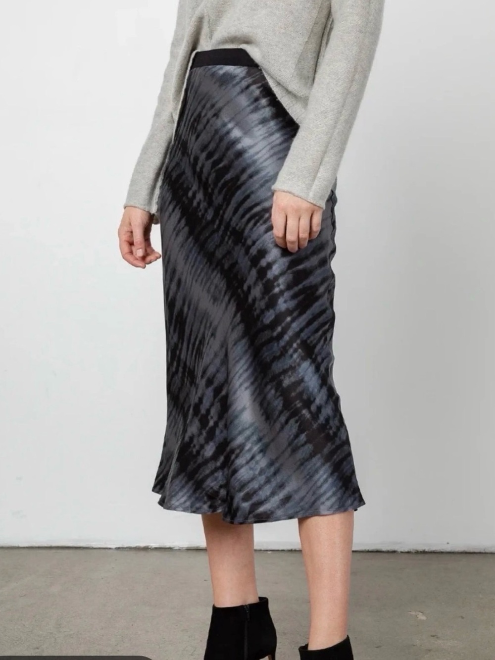 Rails Black & Gray Satin Tie-Dye Midi Skirt